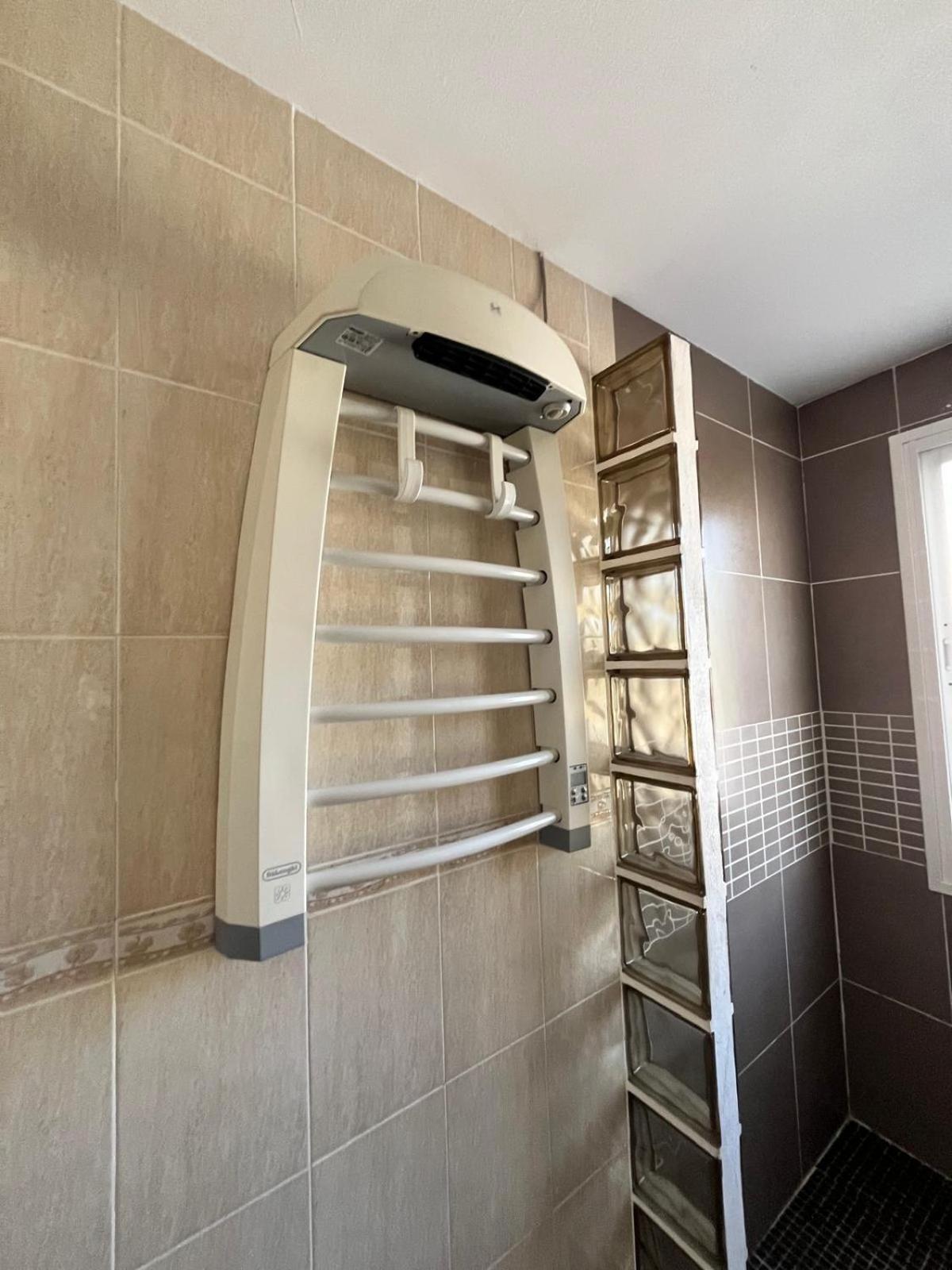 Malaga Prime Location - Stylish Apartment With Free Wifi, Free Parking, Steps From The Historic Center Exteriör bild